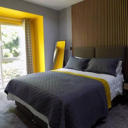 2 Bedroom Luxury City Centre Apt Линкольн Экстерьер фото